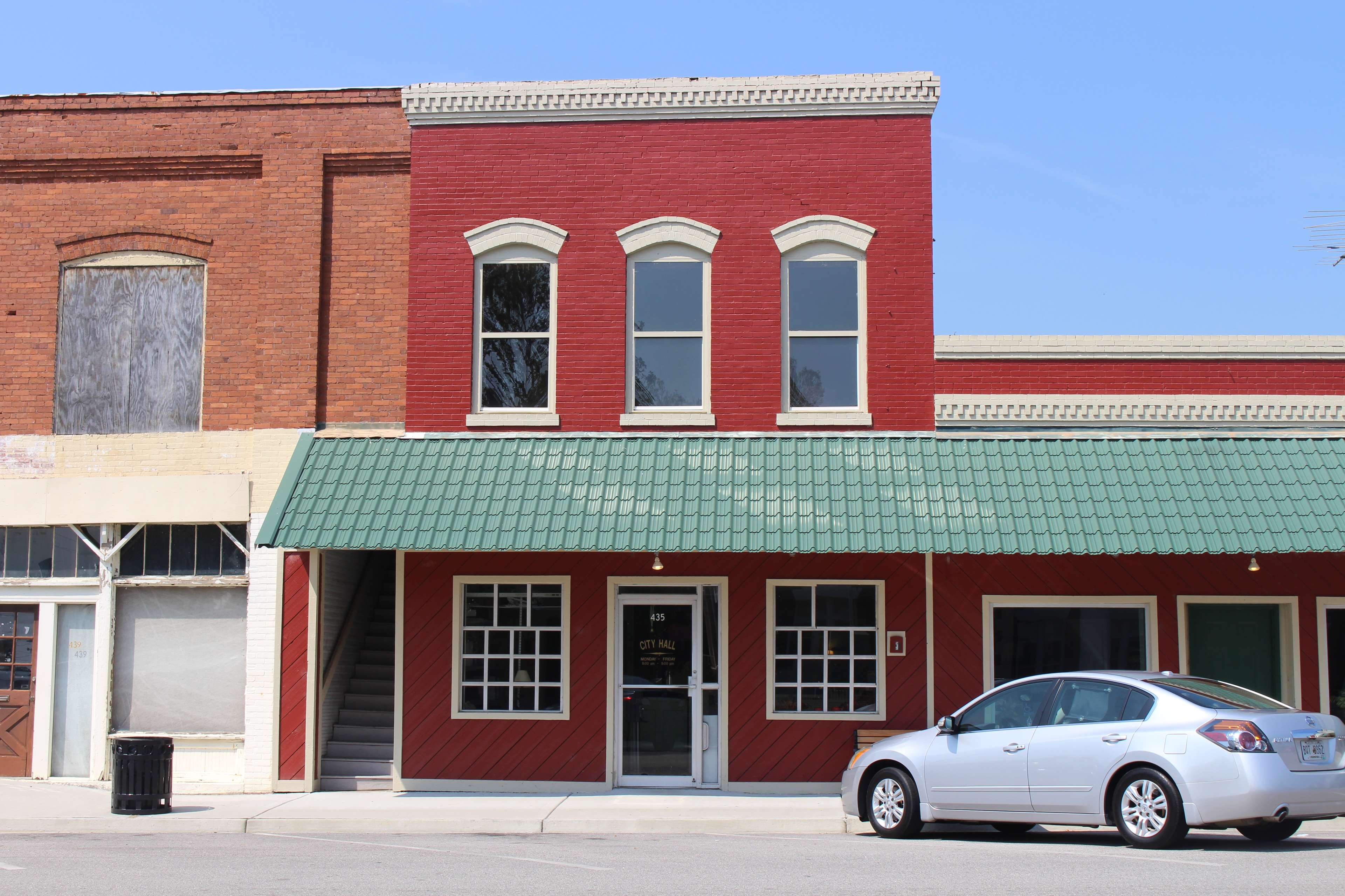 Places to Eat & Drink in Mount Vernon, Macon